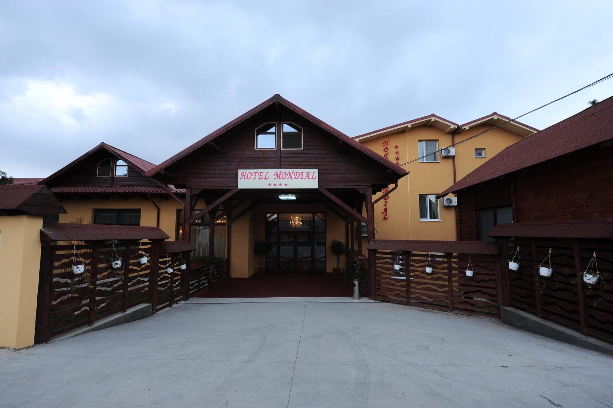 Hotel Mondial - Baia Zewnętrze zdjęcie