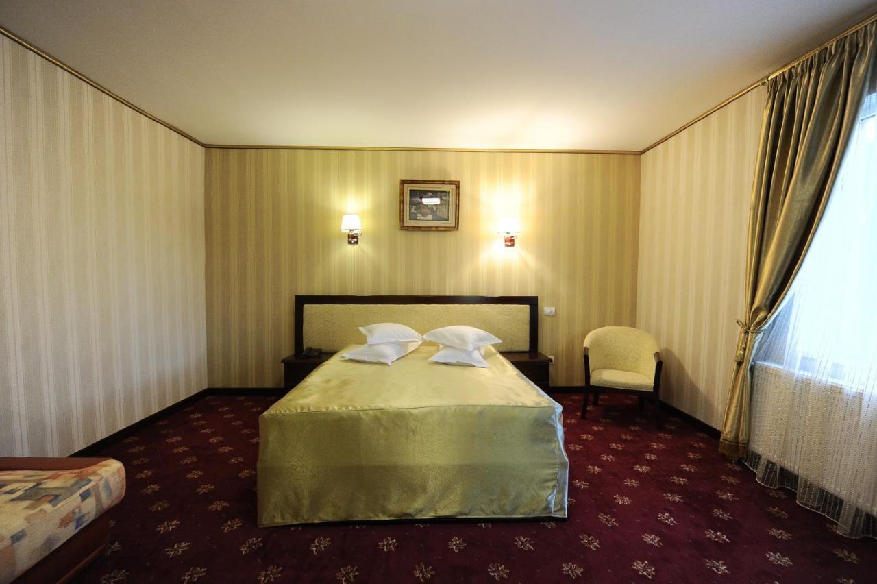 Hotel Mondial - Baia Zewnętrze zdjęcie